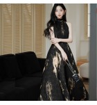 暈染掛脖收腰寬鬆連身裙