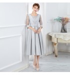 女裝禮服圓領蕾絲袖緞面中長連身裙