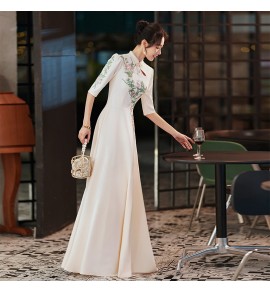女裝禮服裙立領繡花長裙