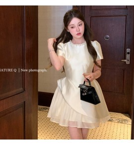女裝禮服裙杏色圓領不規則裙