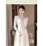 女裝禮服裙繡花姊妹團長裙