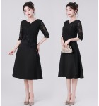 禮服裙蕾絲圓小V領中袖刺繡中長裙